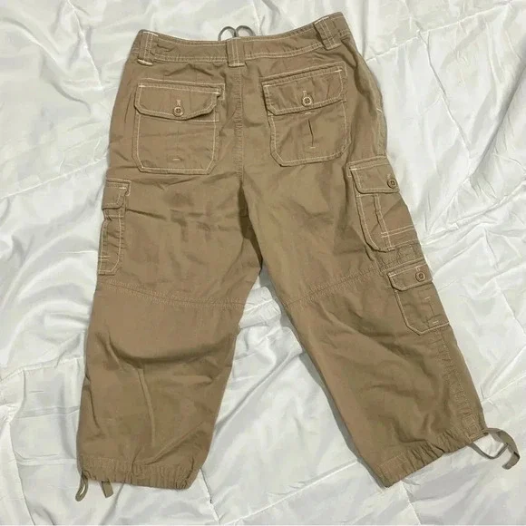 Eddie Bauer Tan Khaki Cargo Capris - Picture 2 of 5